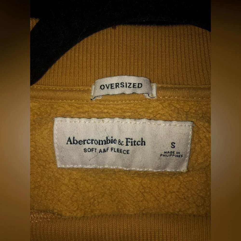 Abercrombie and Fitch Oversized Sweatshirt - Picture 3 of 3